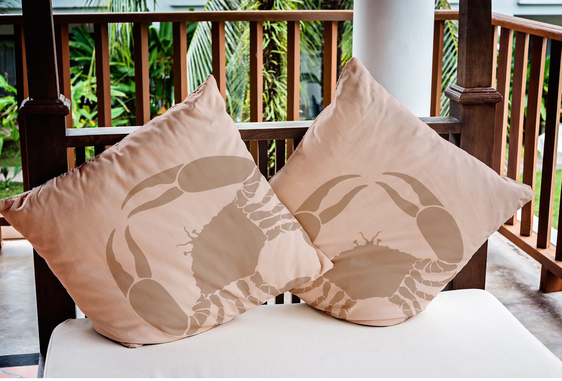 E by Design Crab Dip Nautical Indoor/Outdoor Throw Pillow