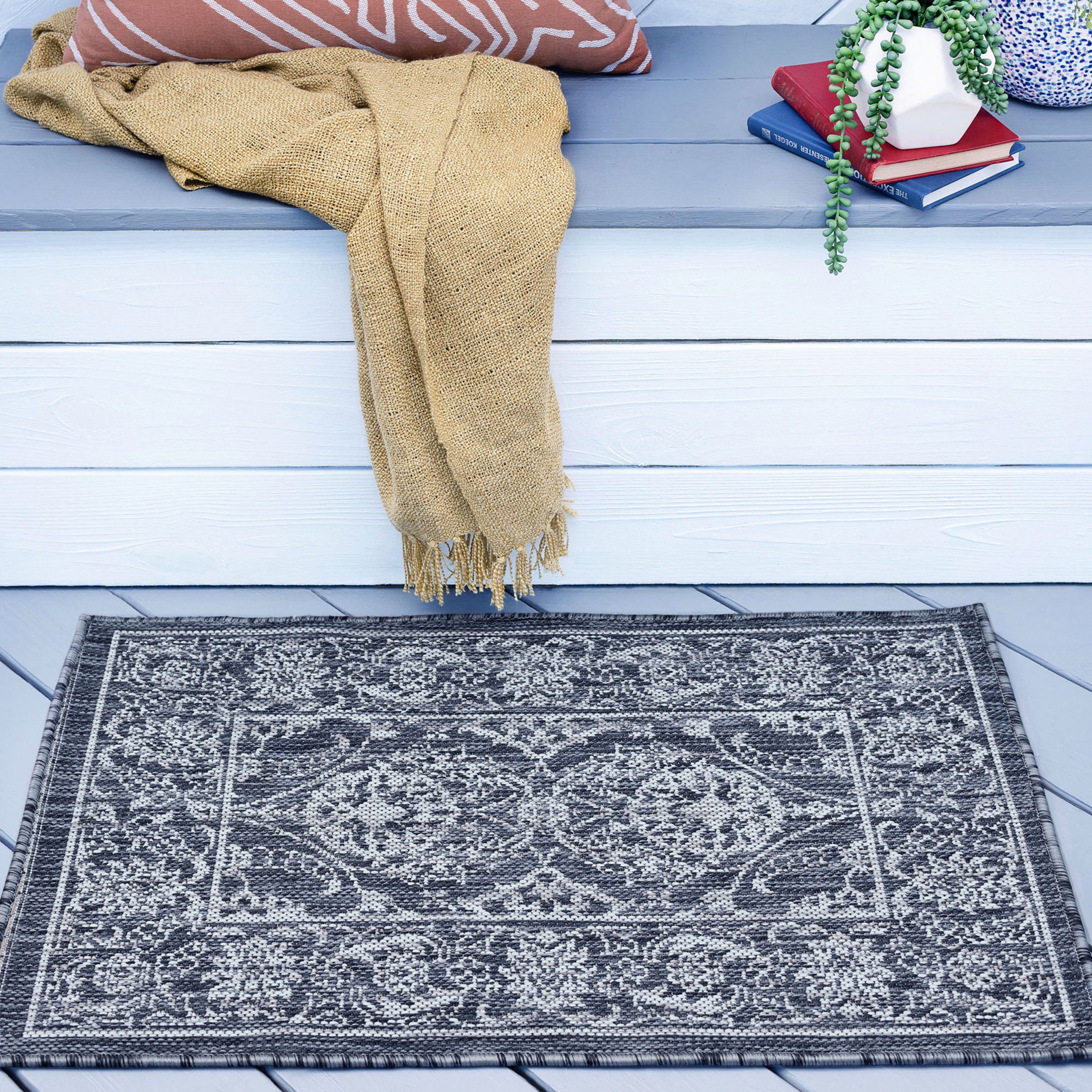 Bliss Rugs Malia Traditional Indoor/Outdoor Scatter Mat Rug Walmart