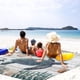 thumbnail image 1 of Manta de picnic grande para playa y camping | Resistente al agua y a la arena | Plegable y portátil para 4-6 personas | Ultraligera para exteriores, ideal para familias, niños, parques y viajes, 1 of 9