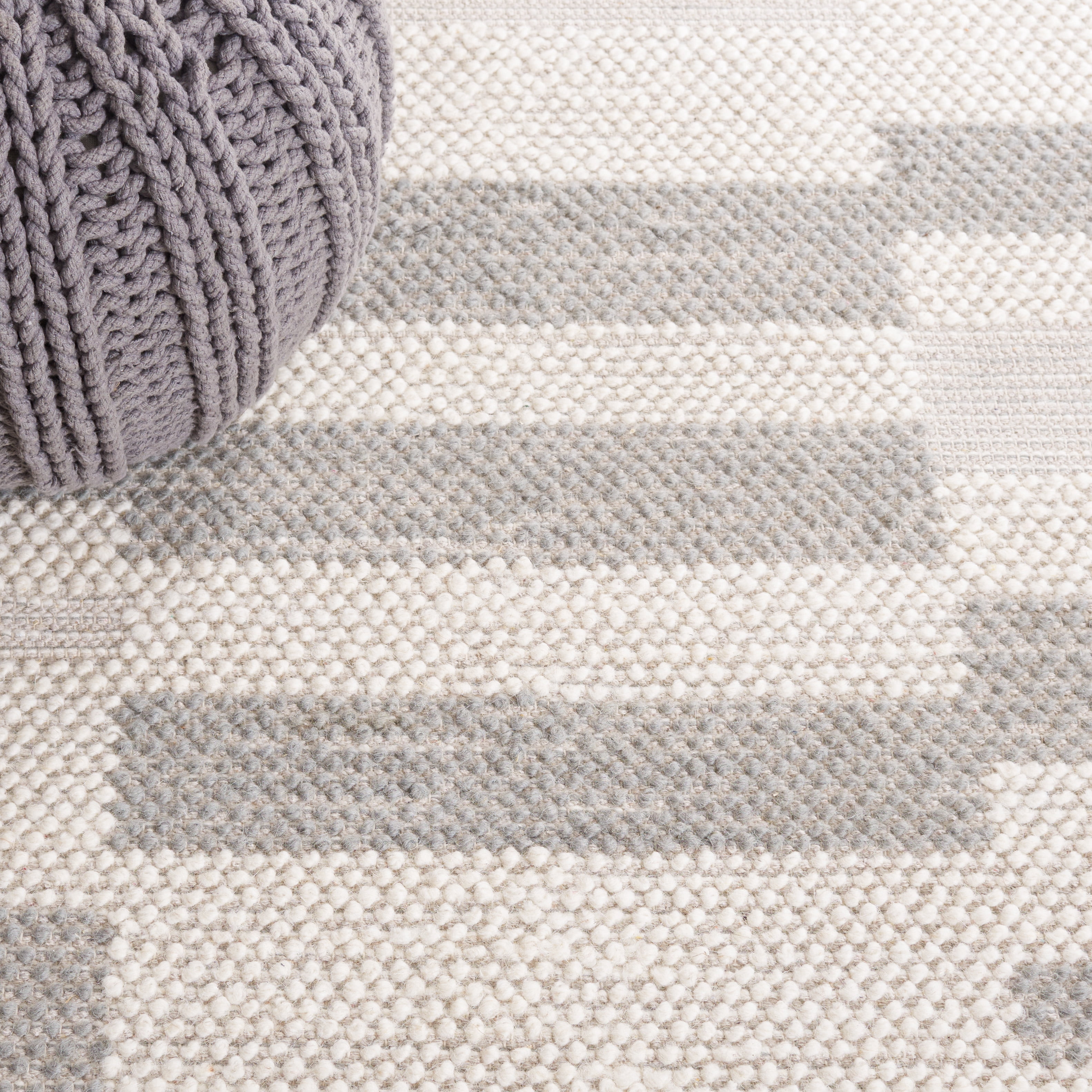 SAFAVIEH Natura Qendro Striped Area Rug, Ivory/Grey, 6' x 9'
