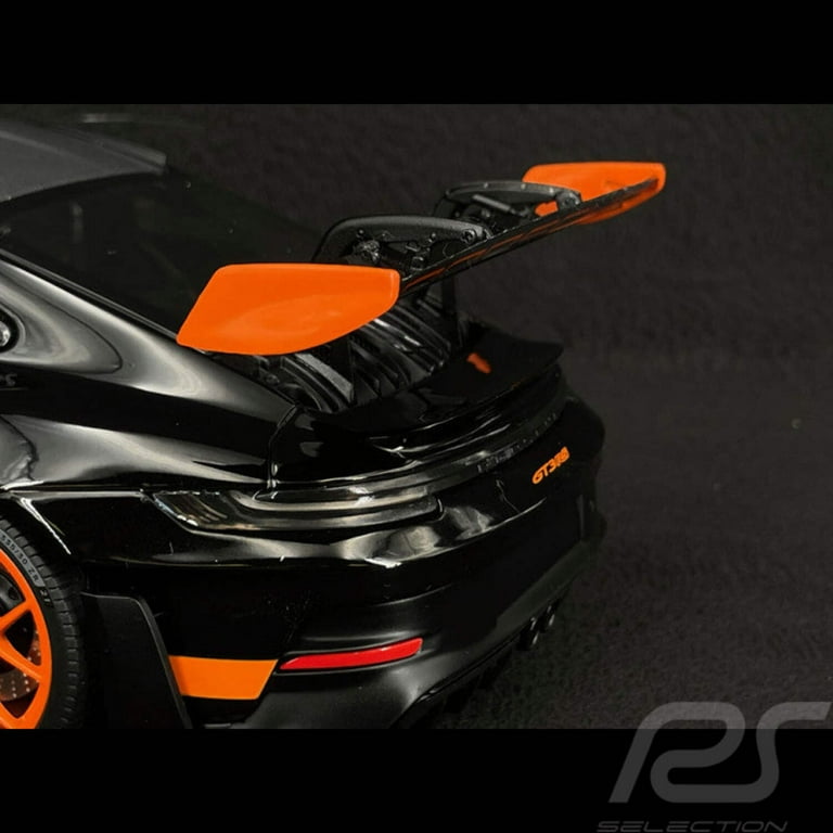 Minichamps 2022 Porsche 911 992 GT3 RS Weissach Pkg Black w