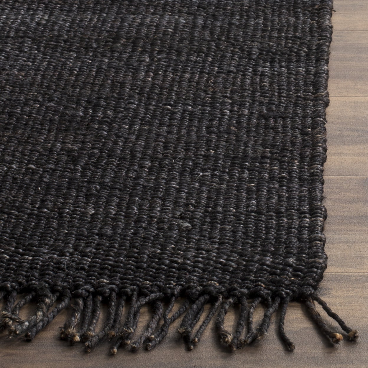 SAFAVIEH Natural Fiber Clara Braided Jute Area Rug, Black, 4' x 4' Round