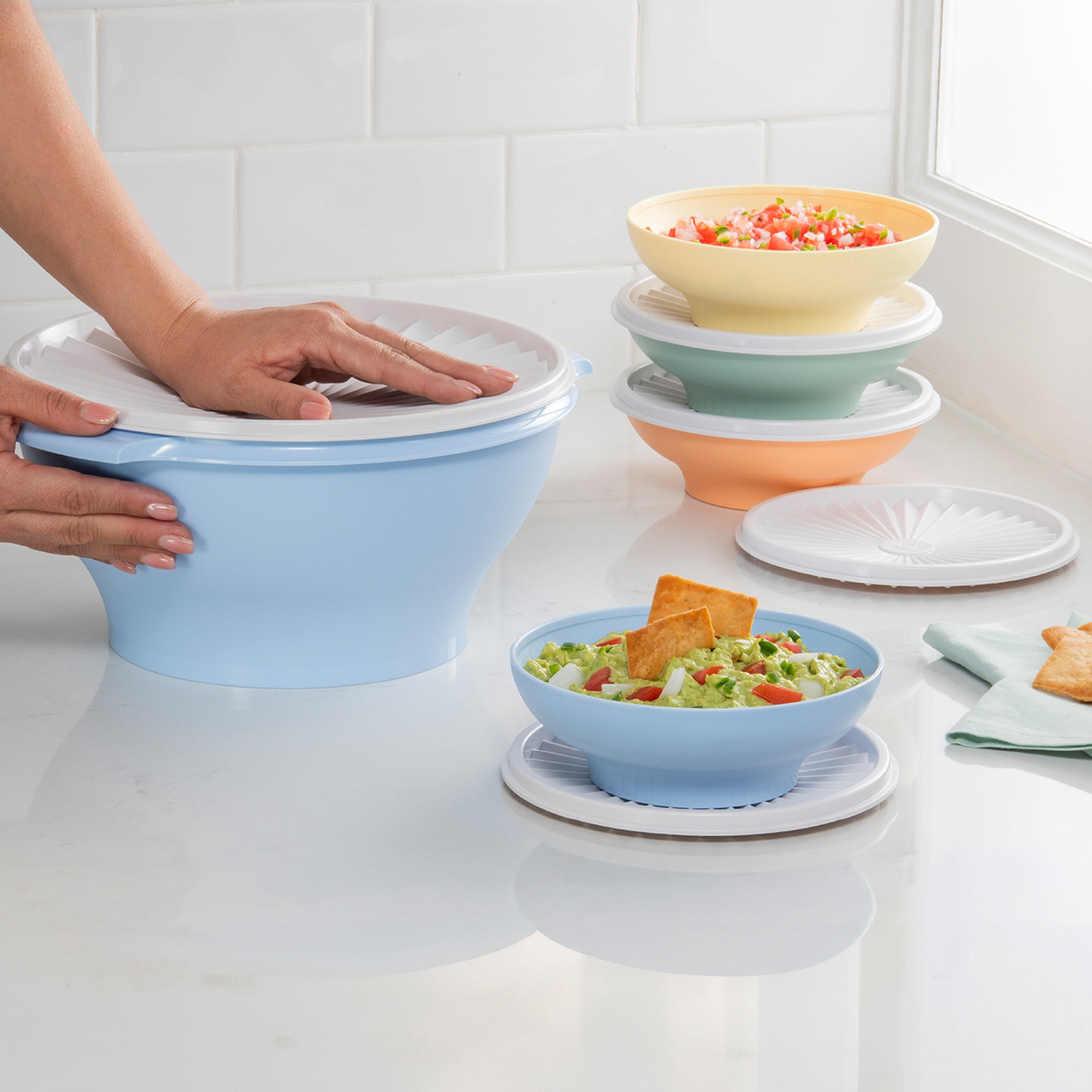 Tupperware Heritage Serve & Store Food Storage Bowls with Lids (5