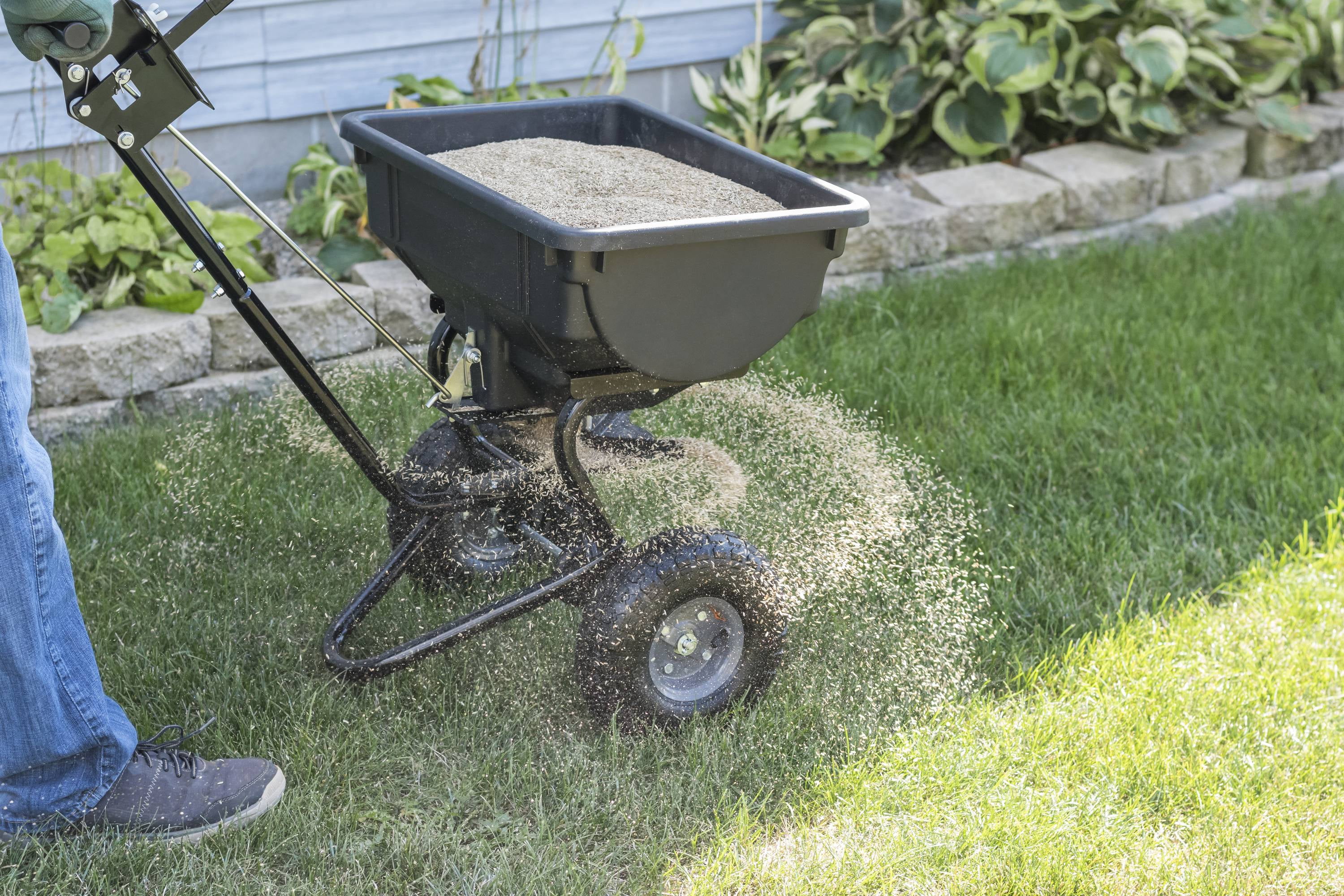 Agri-Fab Pro 85 lb Capacity Push Broadcast Spreader Model # 45-0532
