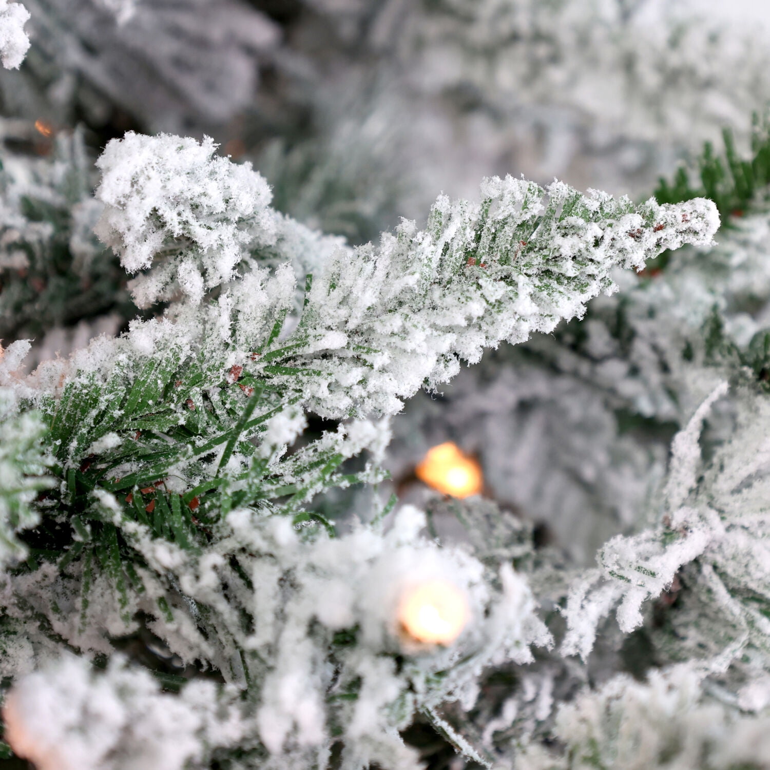 Fraser Hill Farm Unlit 9-ft Mountain Pine Artificial Slim Christmas Tree, FFMPS090-0SN