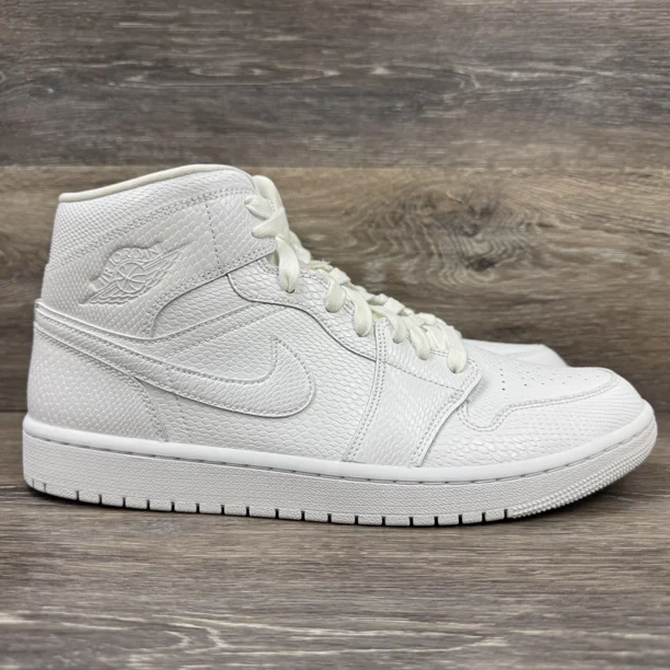 Ni - ke Jordan 1 Mid White Snakeskin Ni - ke Air AJ1 BQ6472 110 Womens Size 12 Men 10.5