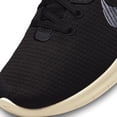 thumbnail image 3 of Zapatillas de entrenamiento Nike Flex Experience Run 11 negras 8.5 para hombre, 3 of 4