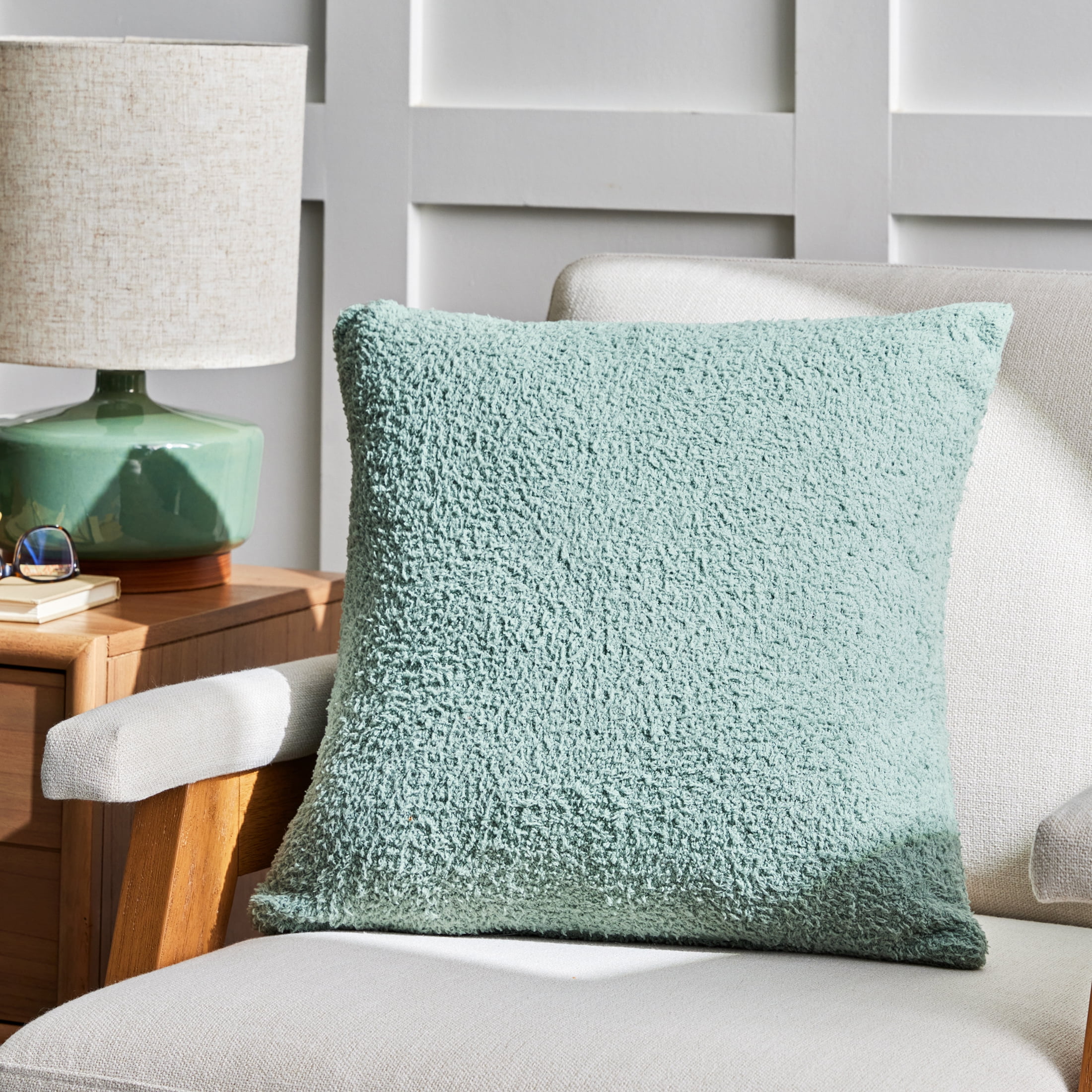 Better Homes & Gardens 20" x 20" Cozy Knit Decorative Pillow, Soft Green, (1 Count), All Ages