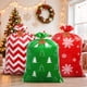 thumbnail image 4 of Bolsas de regalo Sofier Jumbo Christmas, diseño de copos de nieve de 91 x 112 cm, 3 unidades, 4 of 6