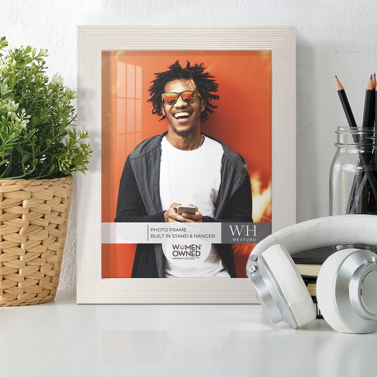 Grooved 6 in. x 8 in. White Picture Frame (Set of 2)