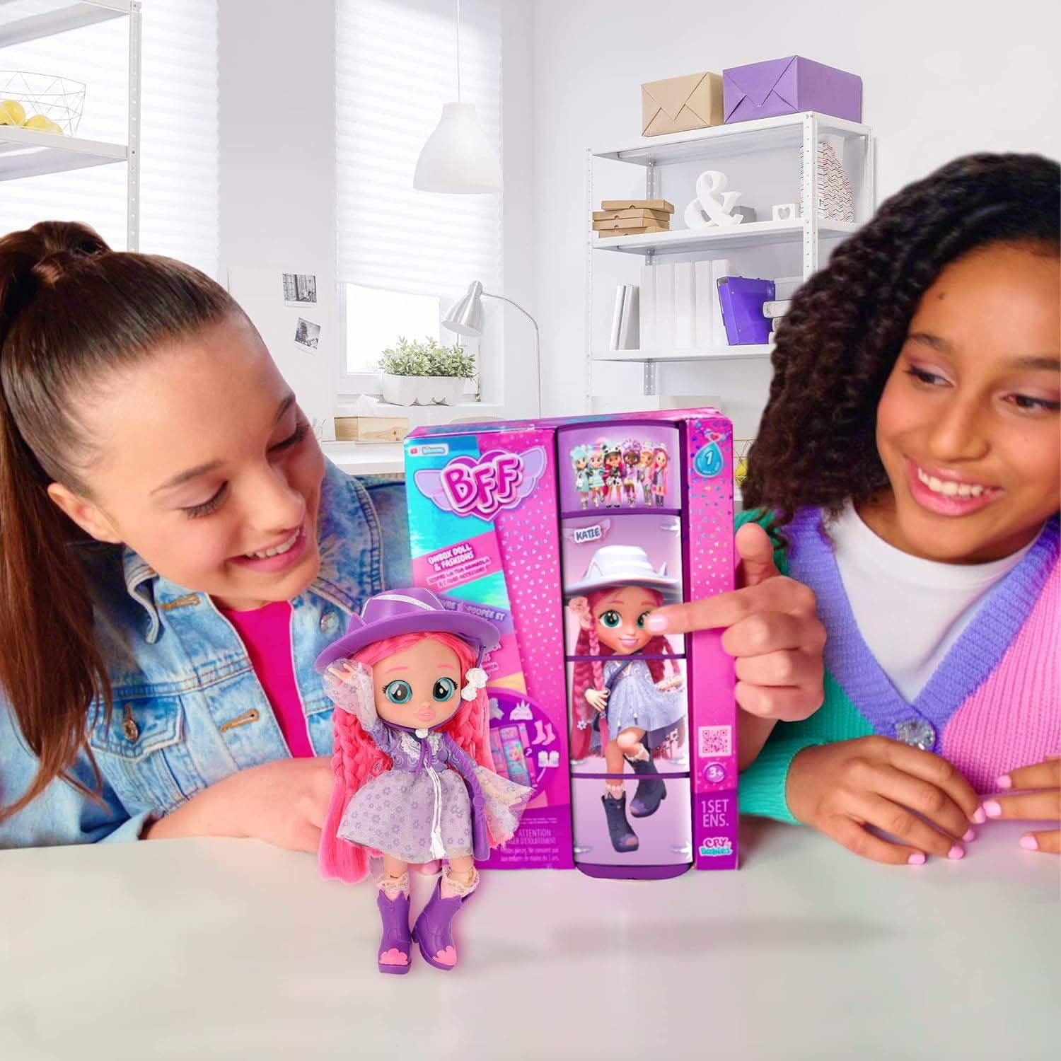 Katie - katie pretty babyクッション Cry Babies BFF Katie Magic Tears Fashion Doll, 9+ Surprises