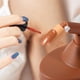 thumbnail image 2 of Modelo De Dedo Para Práctica De Uñas, Modelo Práctico De Entrenamiento De Dedos Para Manicura, Dedo De Entrenamiento Falso De Plástico Para Entrenamiento De Arte De Uñas, Chica En Casa Cateissary CE001747-00, 2 of 7