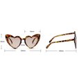 thumbnail image 2 of Gafas de sol retro en forma de corazón para mujer de gran tamaño Uv400 Aespa Afortunado Sencillez, 2 of 2