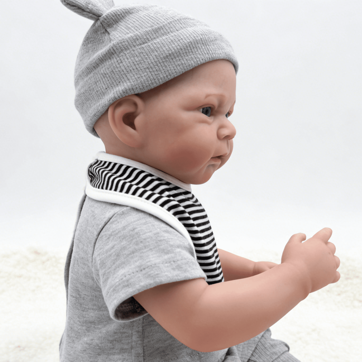 iCradle Adorable Lifelike Reborn Baby Dolls 18 Inch 46 cm Cuddly Newborn Babies Handmade Cloth Body Painted Hair Xmas Birthday Gift for Kids 3+