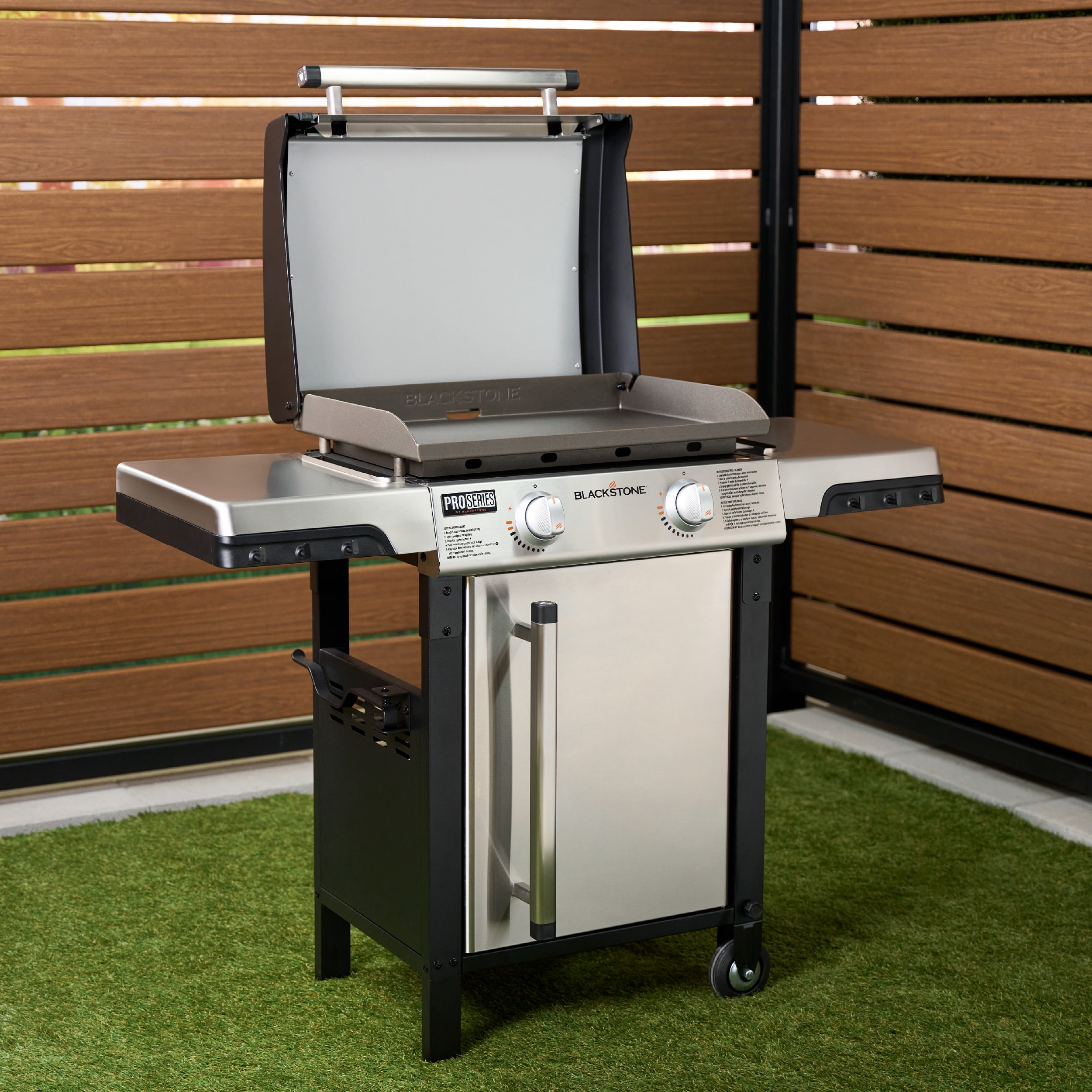 Blackstone ProSeries Outdoor Griddle, 2-Burner 22" Propane Flat Top Grill with Side Shelves, Stainless Steel