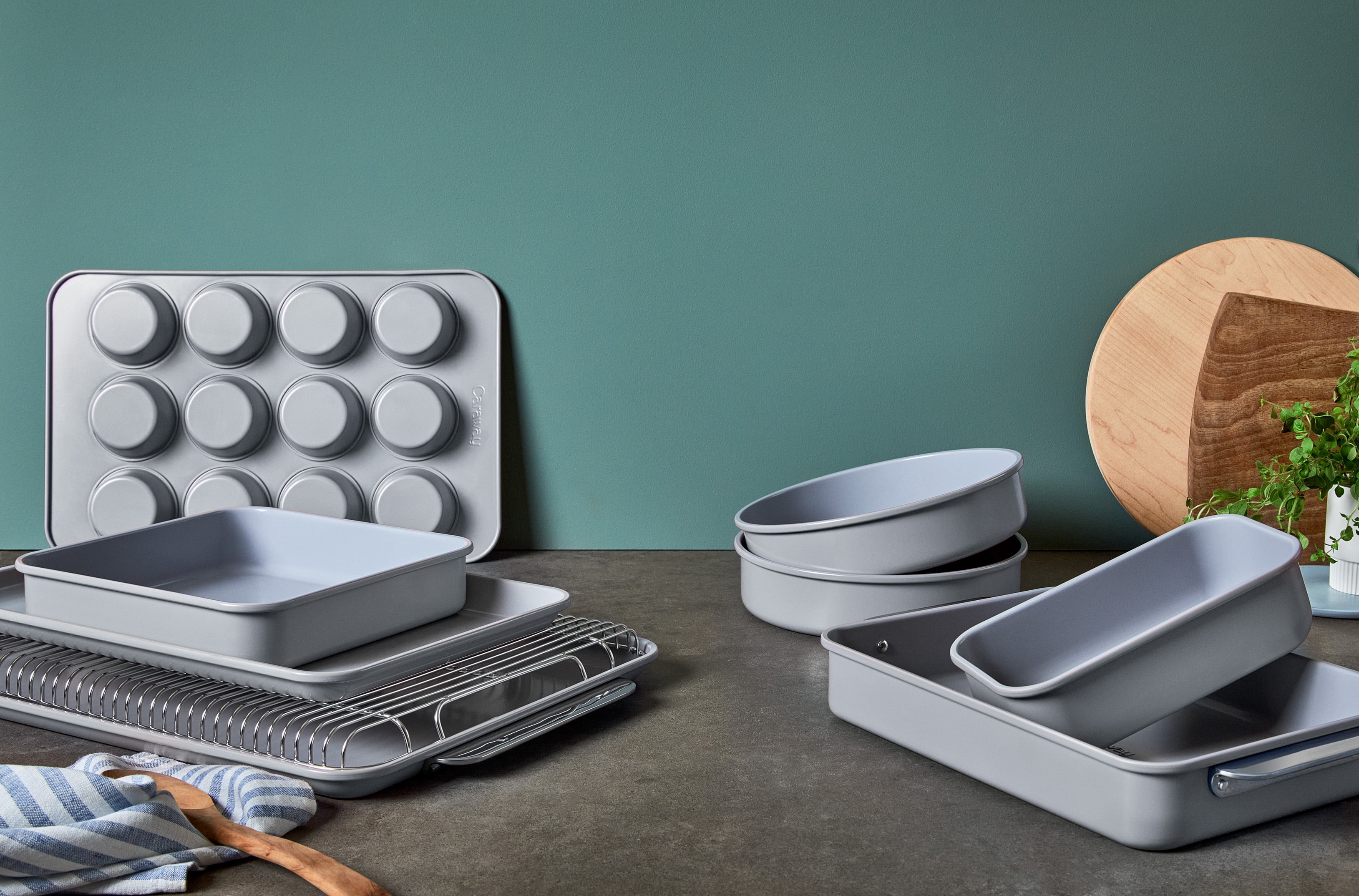 Caraway Non-Stick Ceramic Baking Sheet Duo - Naturally Slick Ceramic Coating - 18 x 13" Large & 15 x 10" Medium - Gray