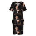 thumbnail image 3 of Dos Equis, el hombre más interesante del mundo, vestido de forma informal, con un elegante bolsillo y una mujer bonita., 3 of 6