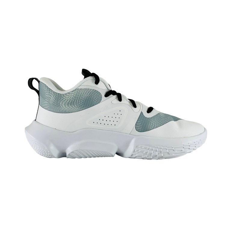 Under Armour Flow Breakthru 3 Sneakers, New Women's