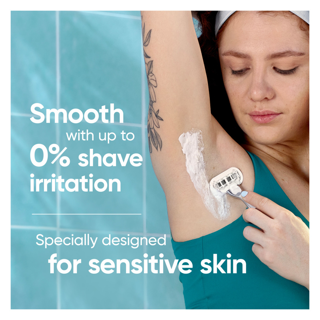 Venus Deluxe Smooth Sensitive Women's Razor with 2 Refills photo 4