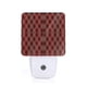 thumbnail image 1 of Balery Argyle Plaid Luz Nocturna LED con Sensor Automático, Enchufe con Sensor Crepuscular, Luz Suave de 0.5W para Dormitorio, Pasillo, Baño-UK, 1 of 7