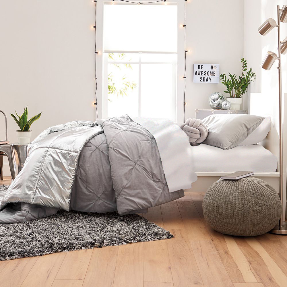 Dawn 4Piece BedinaBag Comforter Set in Scout Gray and Xavier