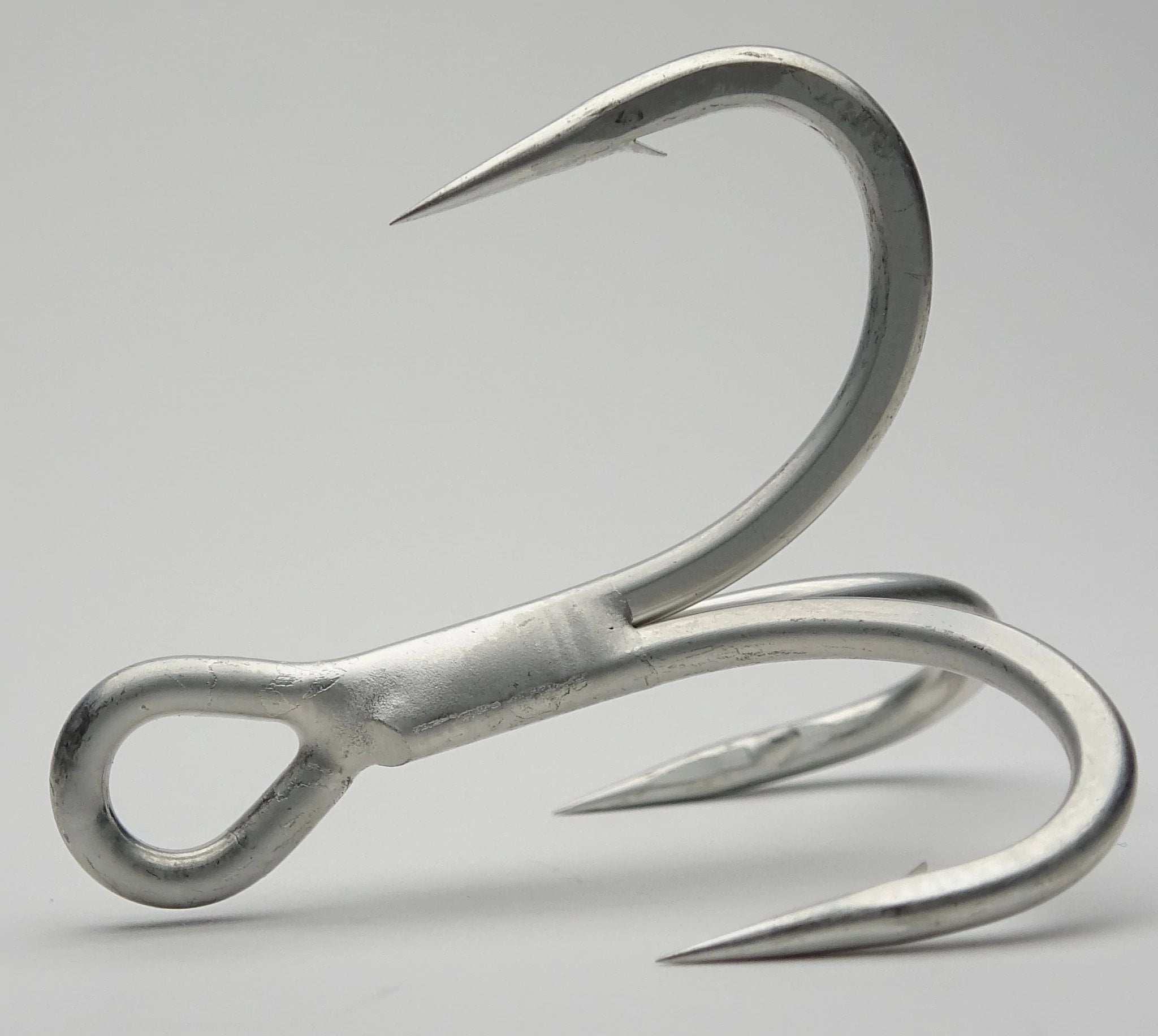 (2 pack) Tsunami SaltX Treble Fishing Hook 3X Strong Size 2/0 Matte Silver 3 Count