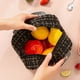 thumbnail image 3 of Bolsa térmica para almuerzo para estudiantes y oficinistas con compartimento hermético y correa ajustable para transportar las comidas diarias de forma segura. Aestivo | Negro | AESTIVO, 3 of 7