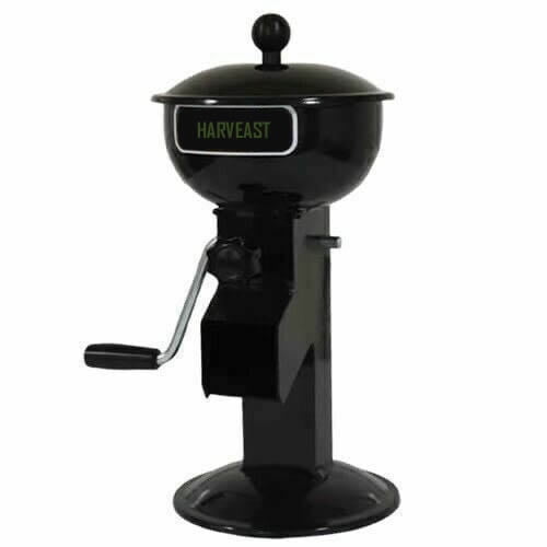 HARVEAST Hand Crank Nutcracker Tool for Hazelnuts, Walnut Cracker for All Nuts, Pistachios and