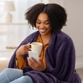 thumbnail image 3 of Cama polar Blanket Utopia, tamaño king, color morado, 300 g/m², 3 of 8