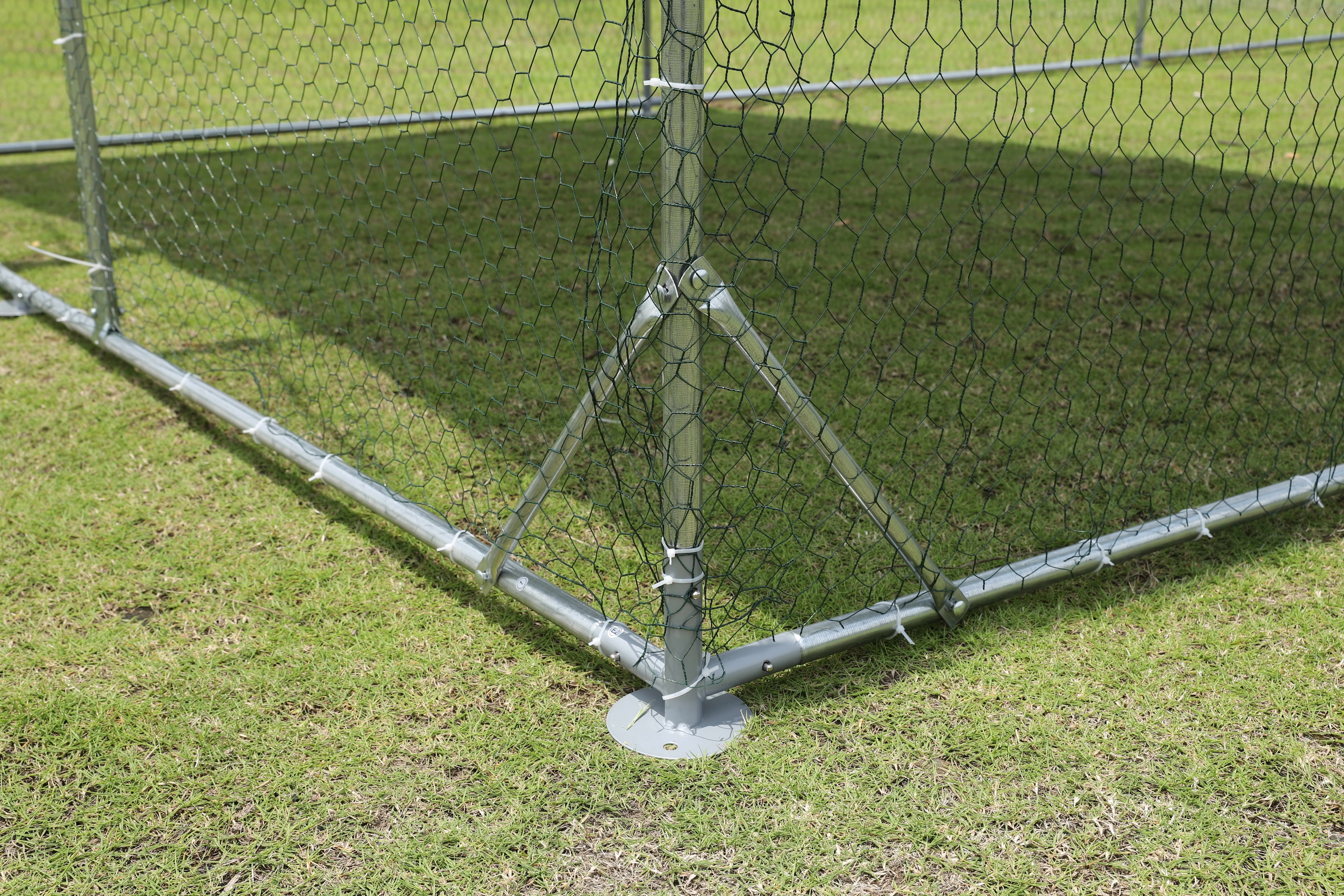 MAYEERTY Large Metal Chicken Coop, 20-30 Fowl Capacity, 420D Oxford Waterproof Cover for Duck Rabbit