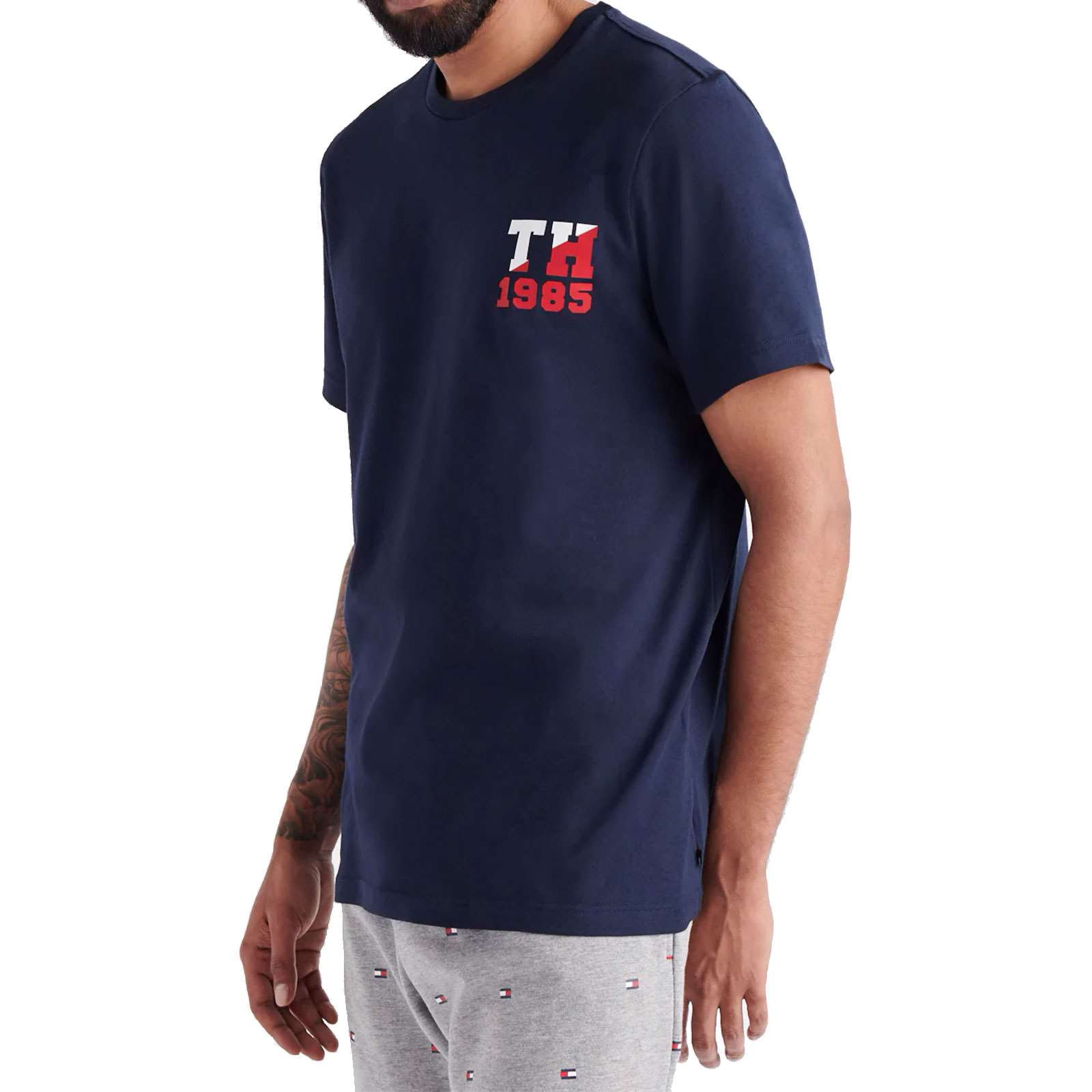 tommy hilfiger t shirt est 1985