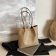 thumbnail image 3 of Bolso de mano de color sólido de alta calidad y combinable para mujer, nuevo estilo 2025, bolso de un solo hombro para madre e hijo, informal, de gran capacidad y sencillo para desplazamientos, 3 of 5