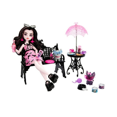 Monster High Draculaura Bite in the Park Doll and Playset