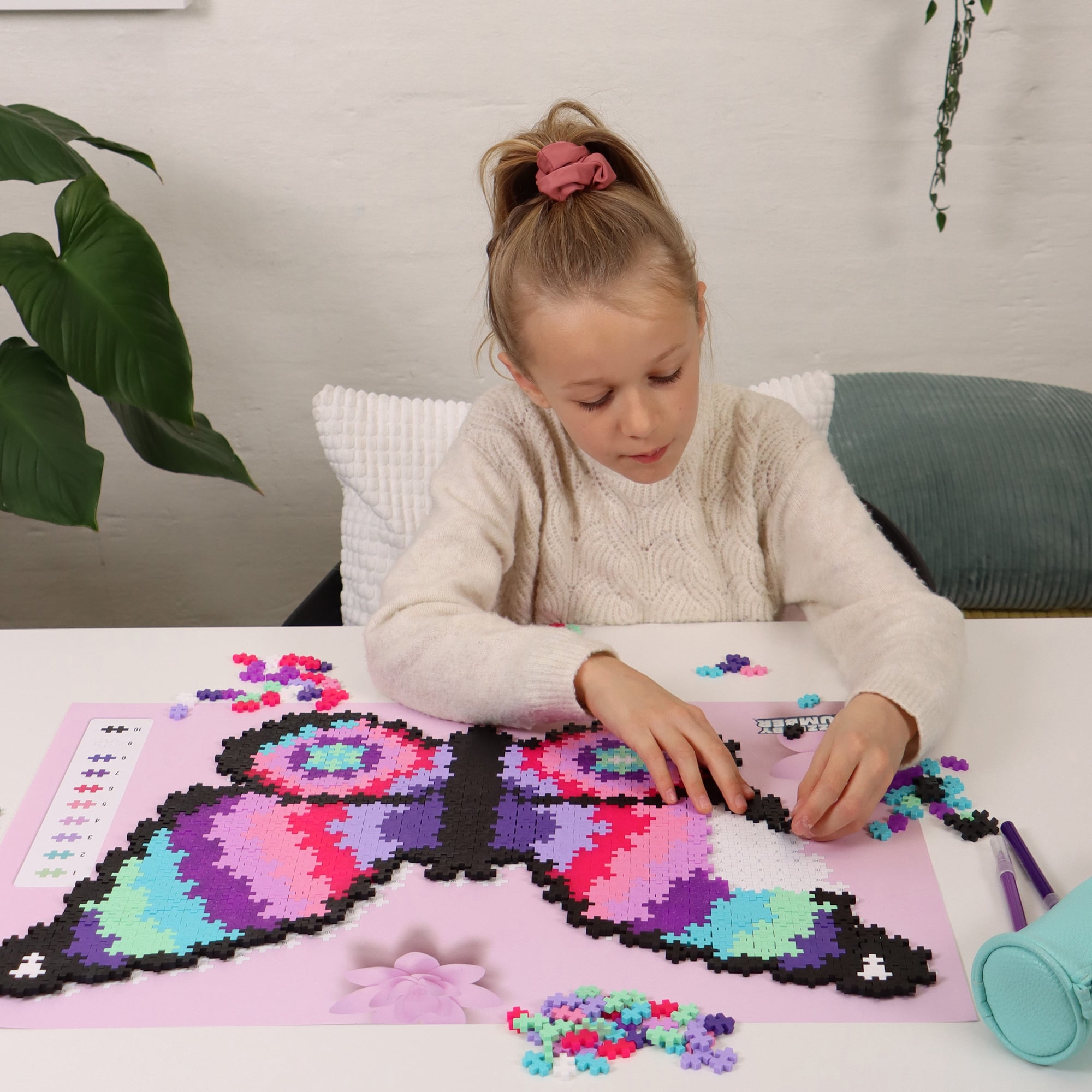 Plus-Plus: Puzzle by Number - Butterfly - 800 Piece - Color To Number Matching, Interlocking Mini Blocks, Construction Building STEM Toy, Kids Ages 7+