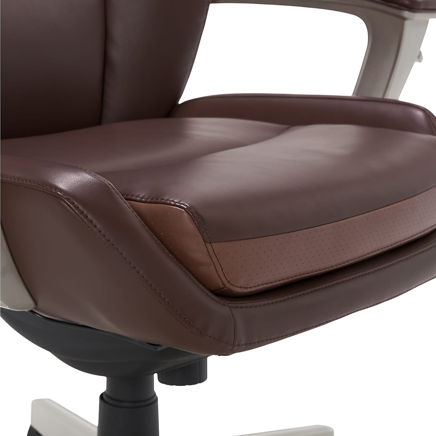 La Z Boy Alton Ergonomic Bonded Leather Swivel Executive Chair