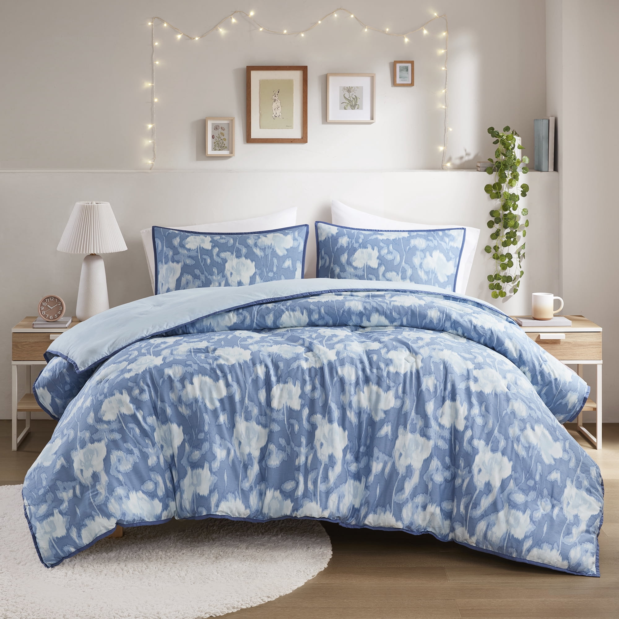 Mainstays Blurred Rose 3-Piece Blue Comforter Set, King