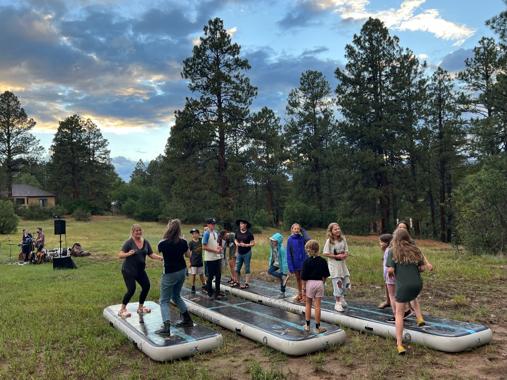 Adventure Board; 16 paddle board