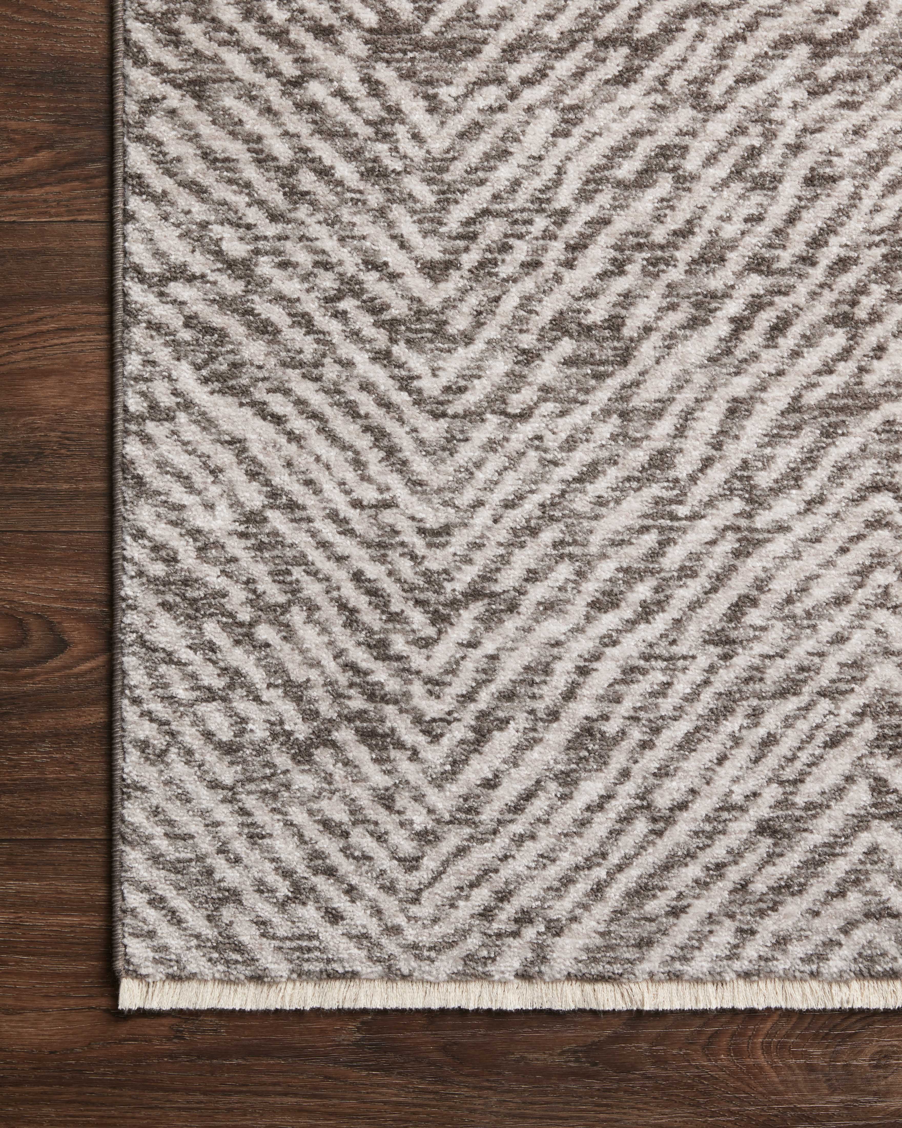 Loloi Vance Taupe / Dove 2'-7" x 10'-0" Runner Rug