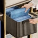 thumbnail image 1 of Xihbxyly Caja de Almacenamiento de Tela, Organizador de Cajones de Gran Capacidad, Contenedor de Almacenamiento con Tapa Segura, Plegable y Práctico para Ahorrar Espacio, Ideal para El Hogar y El Aut, 1 of 7