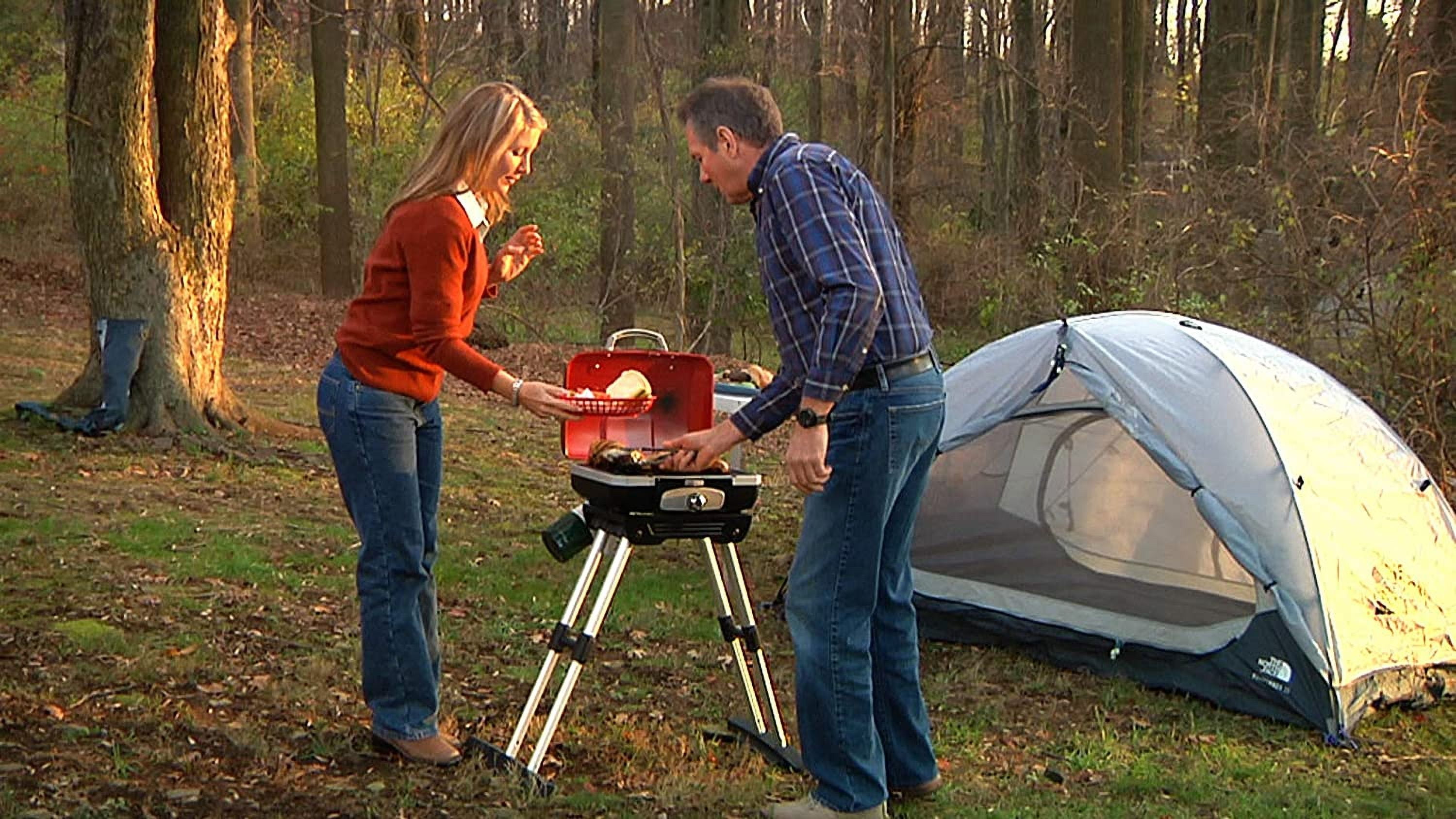 Cuisinart CGG-180 Petite Gourmet Portable 5,500 BTU Versastand Gas Grill, Red