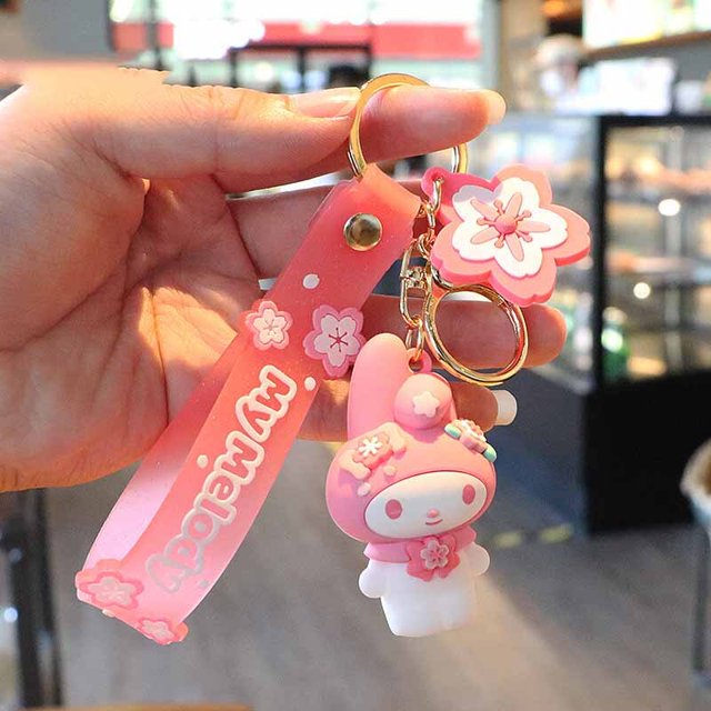 Llavero Kawaii Sanrio Kuromi Hello Kitty, llavero My Melody, hebilla de llave Cinnamoroll, mochila de Anime, colgante, accesorios de juguete de felpa YAOSANBAO BAO unisex