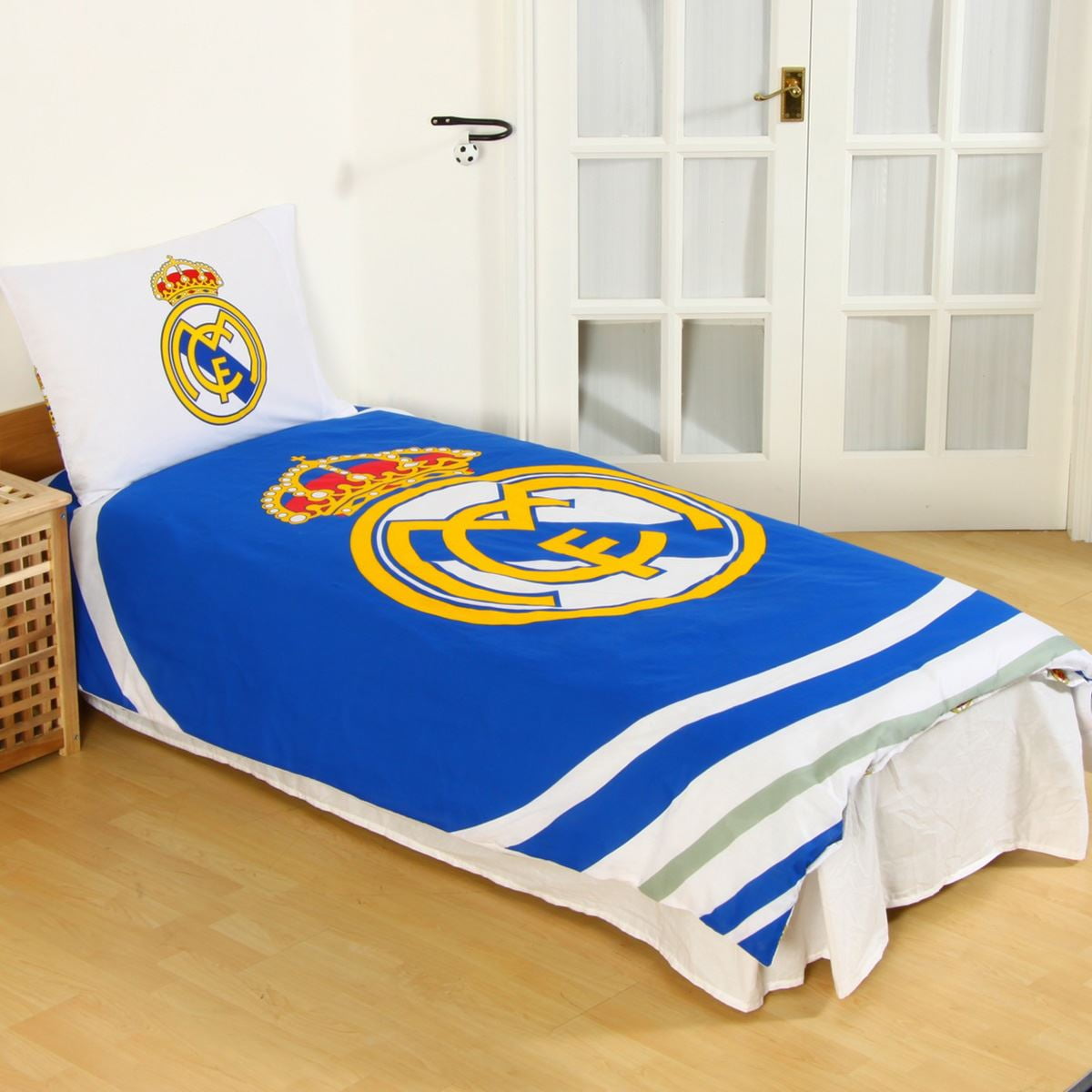 Real Madrid Cf Official Reversible Pulse Duvet Set Walmart Canada