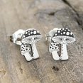 thumbnail image 1 of Petit Clou d'Oreille Rétro en Forme de Champignon Met en Valeur Votre Tempérament, 1 of 9