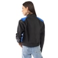 thumbnail image 4 of Chamarra Quarry Slim fit Parches Racing Para Mujer, 4 of 5