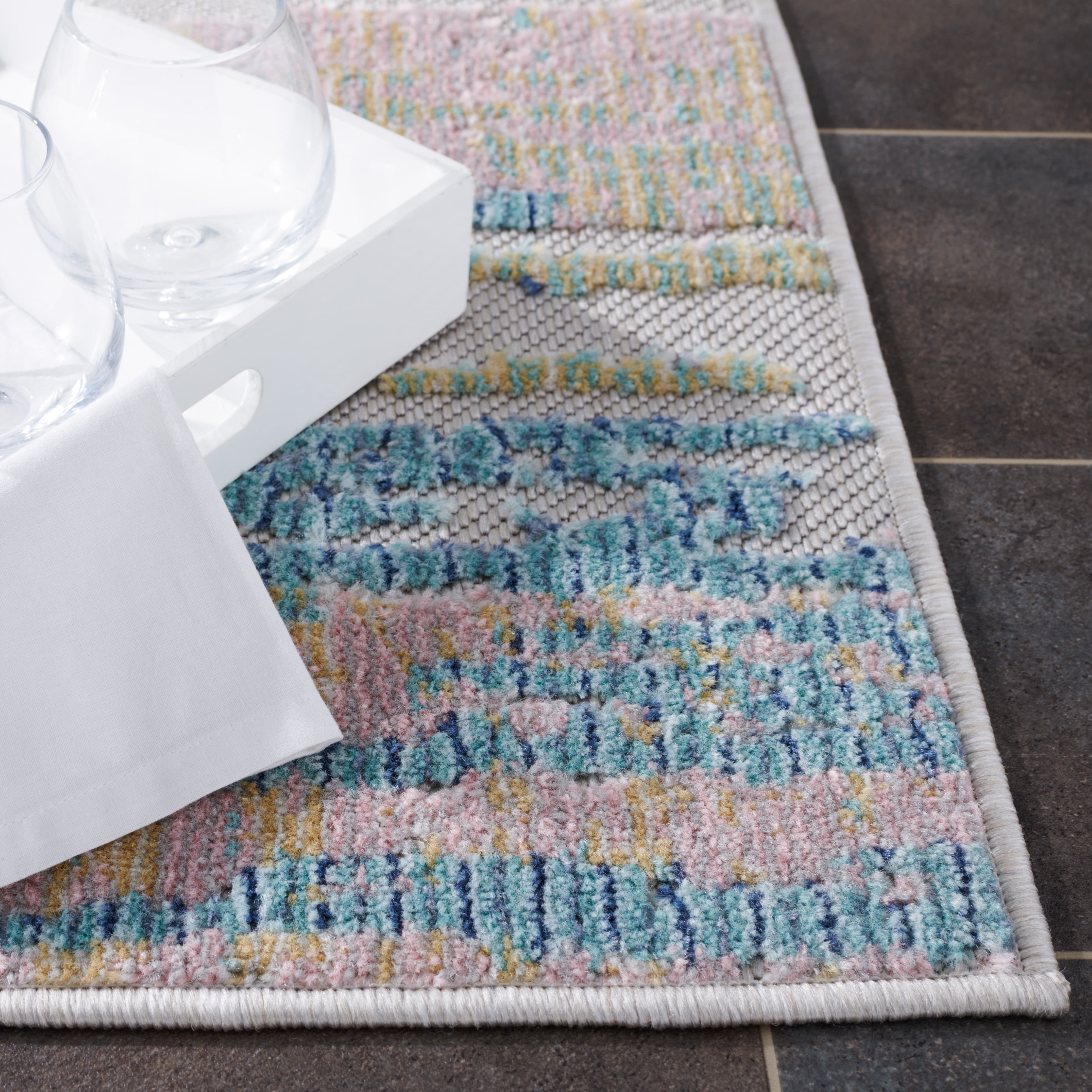 Safavieh  Cabana Maybritt Indoor/ Outdoor Boho Rug 5'3" x 7'6" - Aqua/Pink