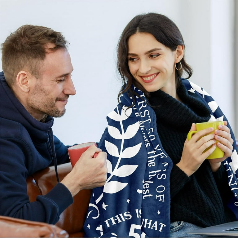 Sunyuer 70th Birthday Gifts for Women Men, Gifts for a 70th