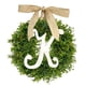 thumbnail image 1 of Xihbxyly Corona de Hojas Verdes, Diseño de Guirnalda con Alfabeto, Hojas Artificiales y Materiales de Madera, Decoración para Puerta de Entrada, Sala de Estar o Jardín, Uso Múltiple, Tamaño 36 X 36 C, 1 of 2