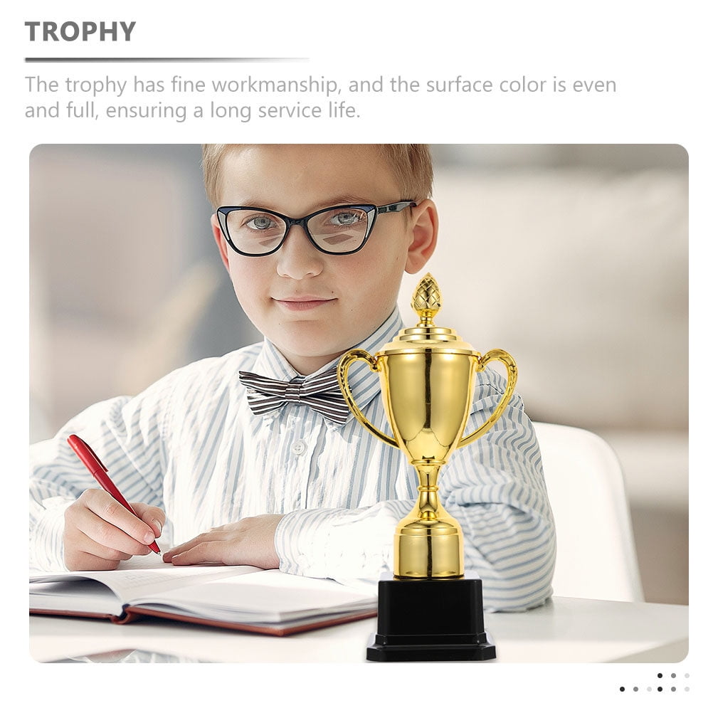 Toyandona 2Pcs Plastic Trophy Awards for Competition Winners Decorative Party Favors