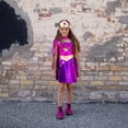 thumbnail image 4 of Vestido de superhéroe con capa y cuervo de Costume Great Pretenders, 4 of 7