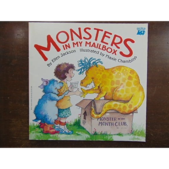 Pre-Owned Monsters in My Mailbox (Paperback) 0816735808 9780816735808